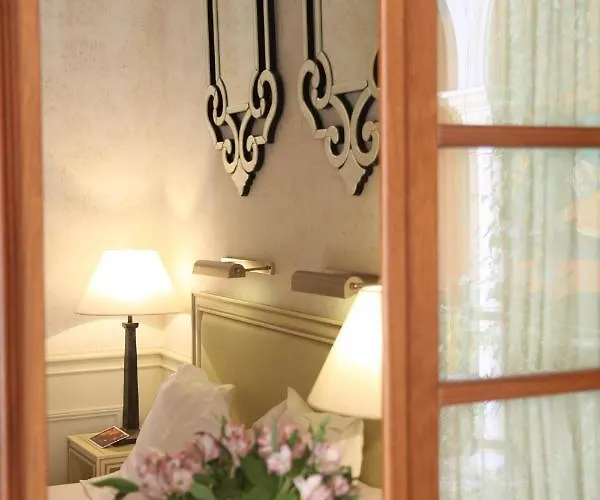 Casa Del Poeta 4*